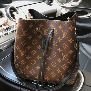 Louis Vuitton NÉONOÉ MM